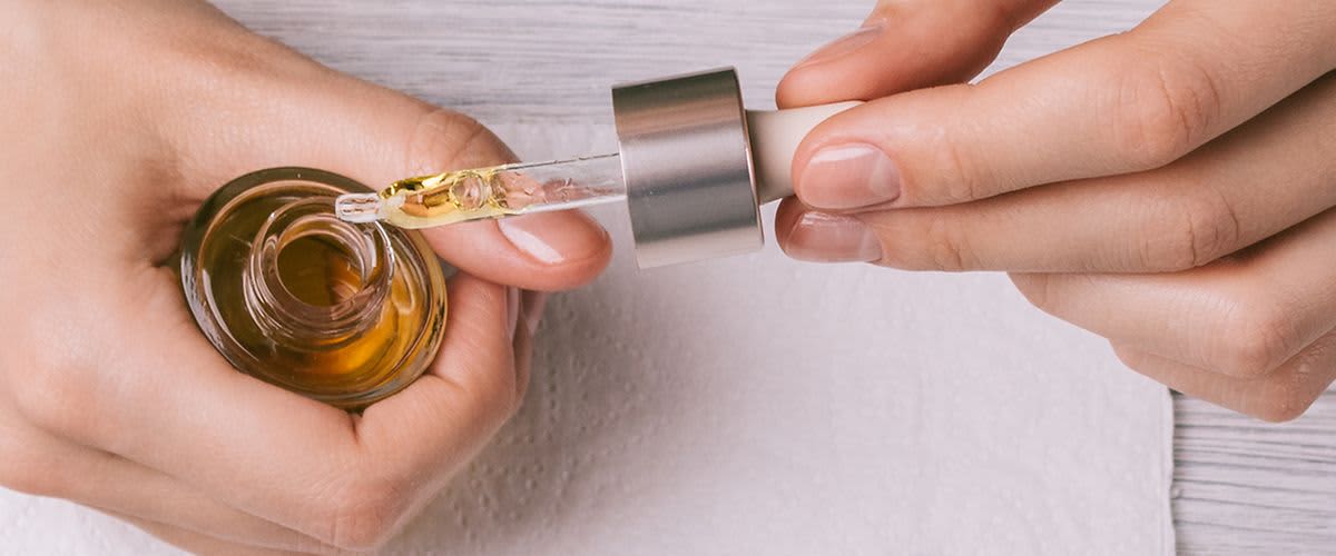 Nagelöl mit Pipette