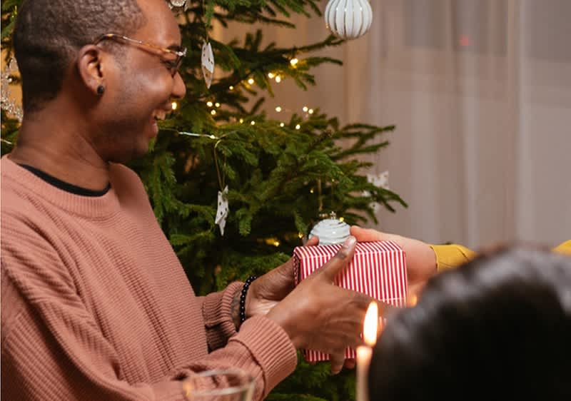 Wichtelgeschenk-Übergabe