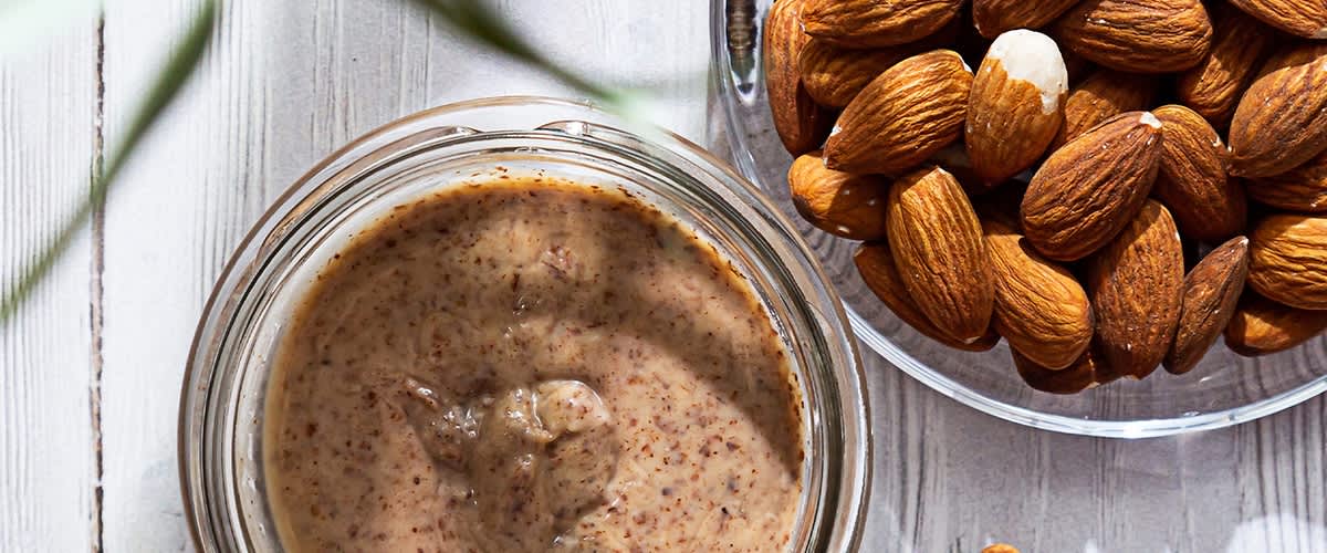 Mandelmus in Schüssel