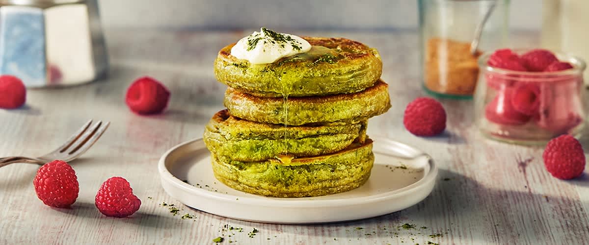 Matcha Zitronen Pancakes mit Reissirup