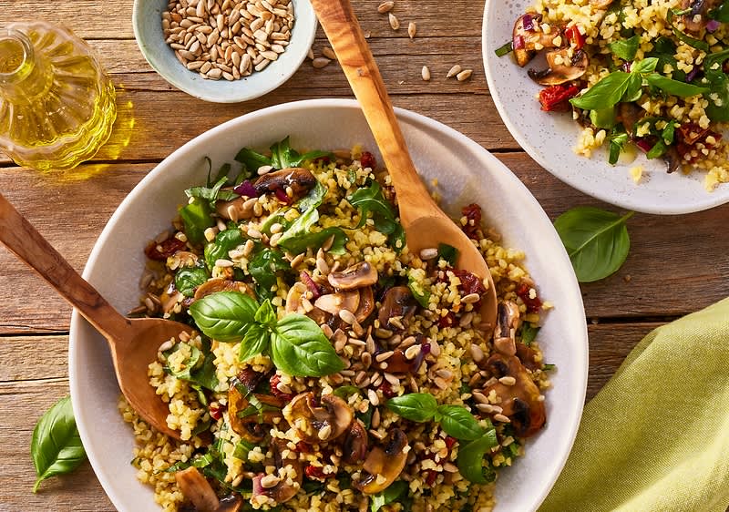 Bulgursalat mit gebratenen Pilzen