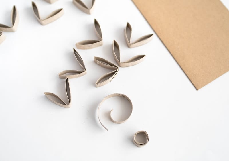 Upcycling-Karten aus Toilettenpapierrollen 