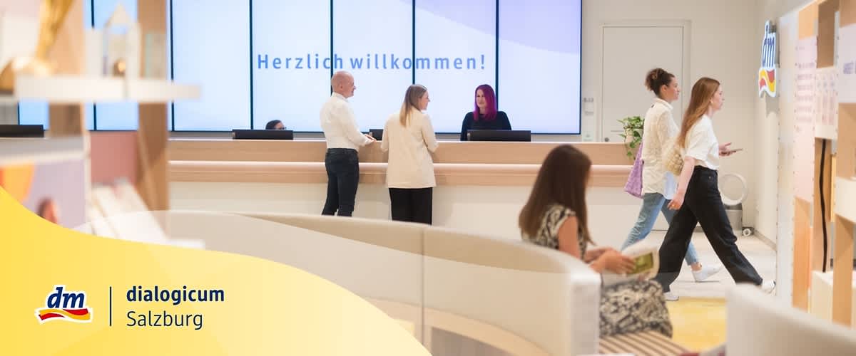 Eingangsbereich des dm dialogicum
