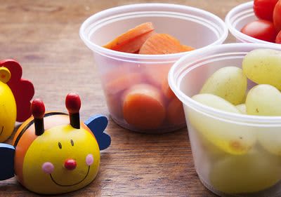 Kindgerechte Obstbecher