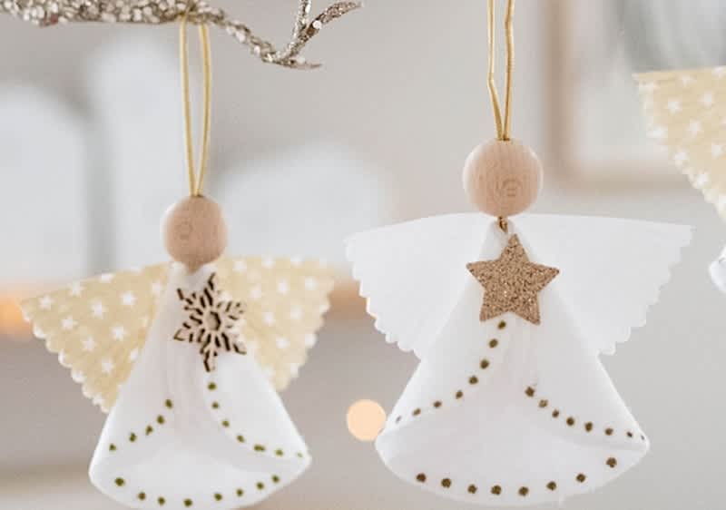 Gebastelte Engel Aufhaenger