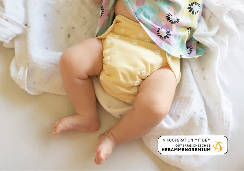 Baby mit Stoffwindel
