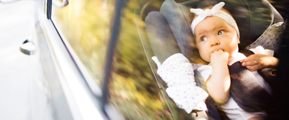 Baby im Auto
