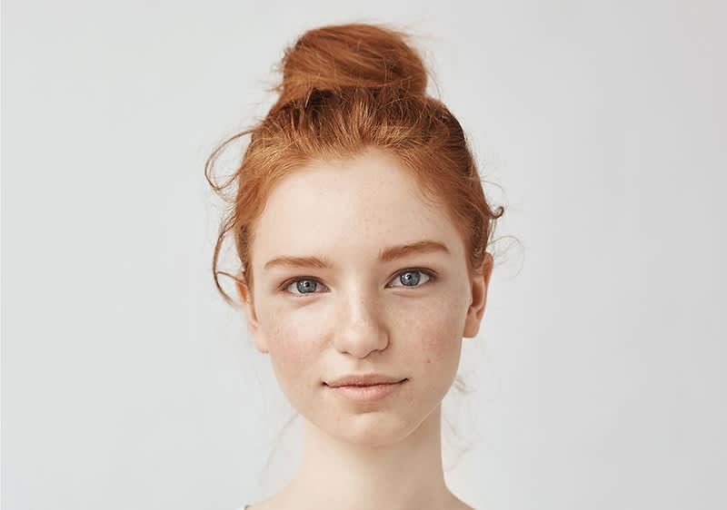 Mädchen mit roten Haaren