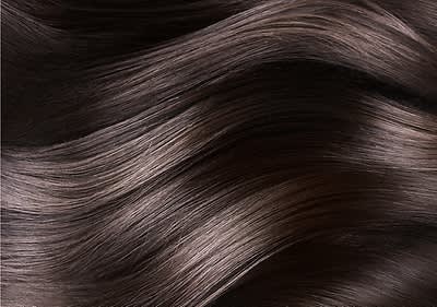 Dunkelbraune Haare