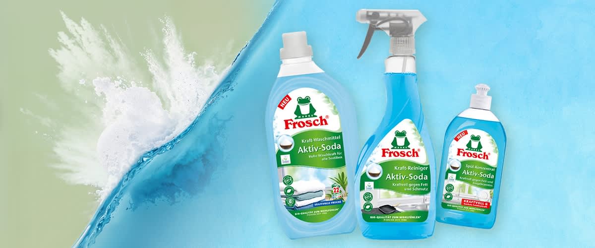 Aktiv-Soda Reinigungsprodukte von Frosch auf blauem Hintergrund