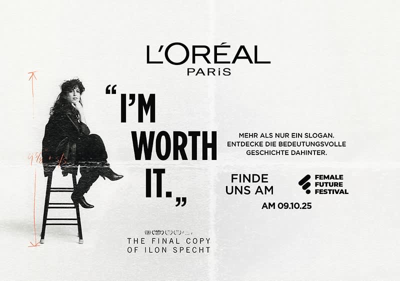 L'Oréal Paris Werbung mit Frau auf Stuhl und Text I'm worth it