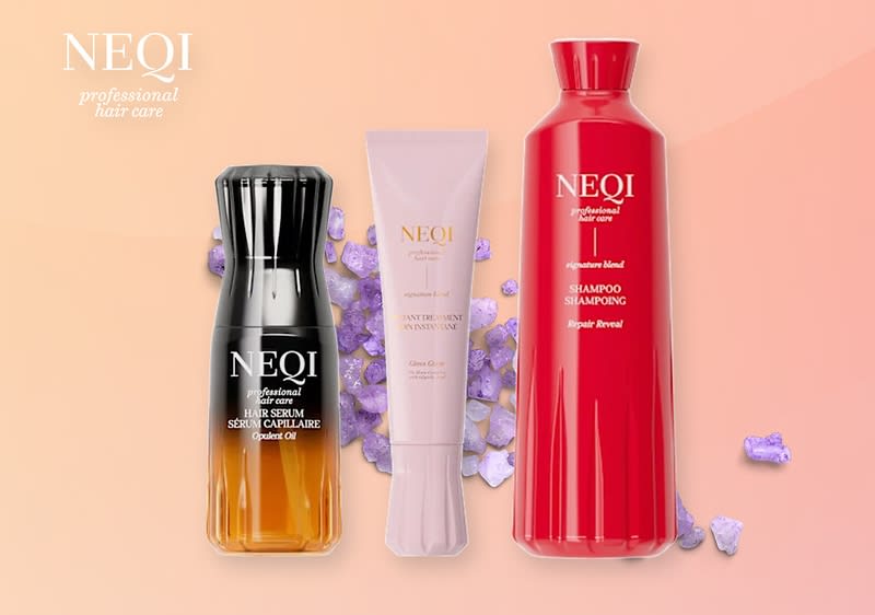 Haarpflegeprodukte von NEQI mit Shampoo und Serum und Öl auf rosa Hintergrund