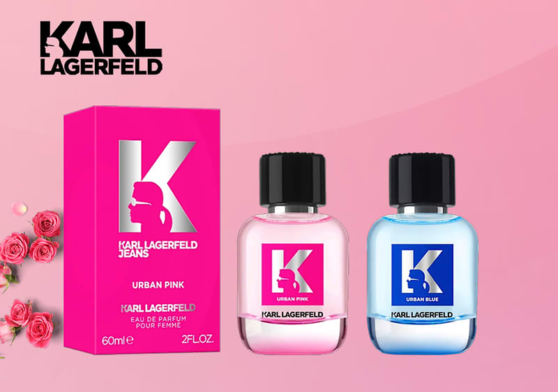 Zwei Parfümflaschen, eine pink und eine blau, mit schwarzem Deckel, neben einer pinken Verpackung mit Karl Lagerfeld Jeans Logo und Blumen links