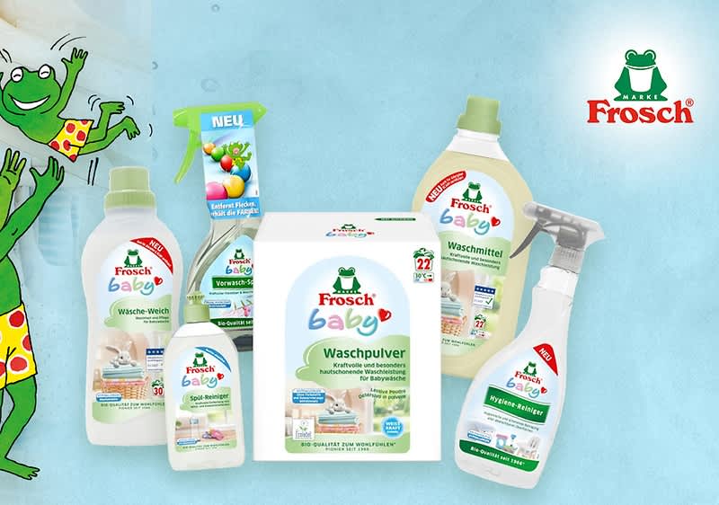 Eine Collage von Frosch Baby-Produkten, darunter Waschmittel, Weichspüler, Waschpulver und Hygienespray, mit dem Frosch-Logo oben rechts