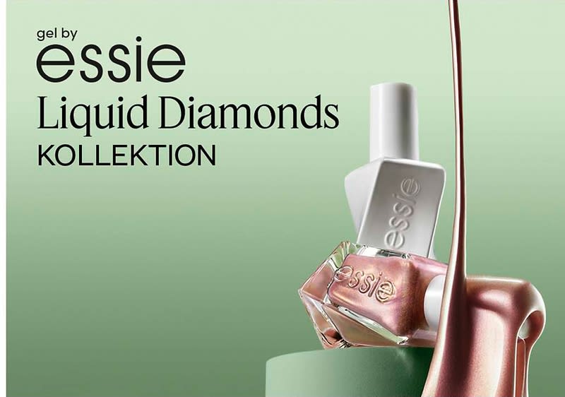 Zwei essie Nagellackflaschen, eine weiße mit silbernem Deckel und eine roségoldene, vor grünem Verlaufshintergrund, rechts fließt roségoldener Lack, Text „essie Liquid Diamonds KOLLEKTION“ oben links