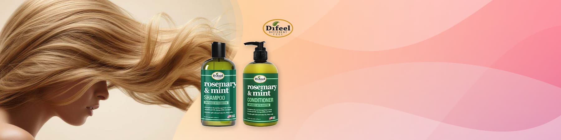 Zwei grüne Difeel-Flaschen mit Aufschrift „rosemary & mint“; links Shampoo mit schwarzem Drehverschluss, rechts Conditioner mit schwarzem Pumpspender, links im Hintergrund lange blonde Haare