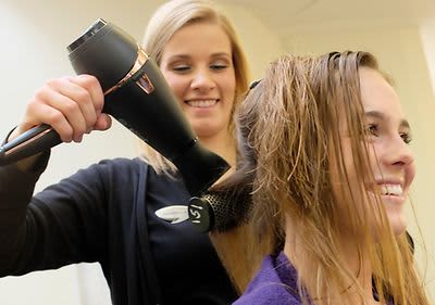 Friseurstudiobehandlung