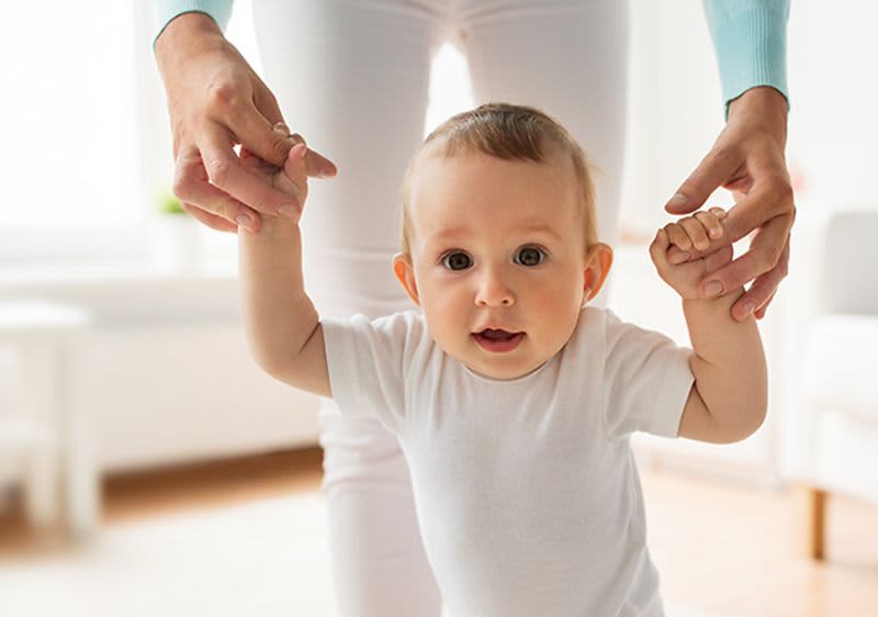 Pampers Windeln, Pants und Feuchttücher bieten Ihrem Kind bewährte Qualität und Schutz.