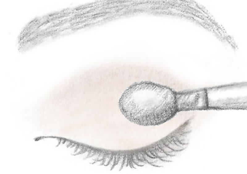 Lidschatten auftragen Schritt 1