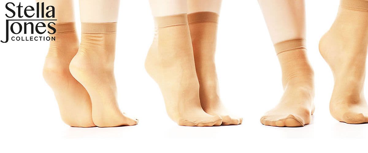 Füße in Strümpfen