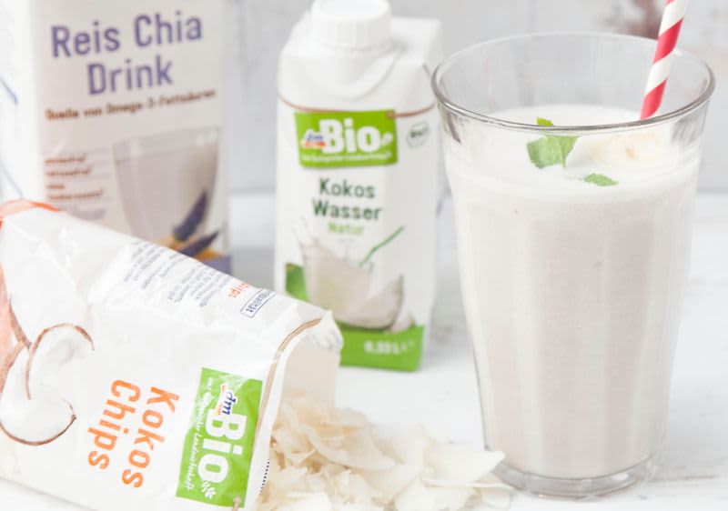 Weiße Smoothies für heiße Sommertage
