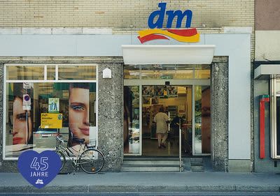 dm Filiale Front