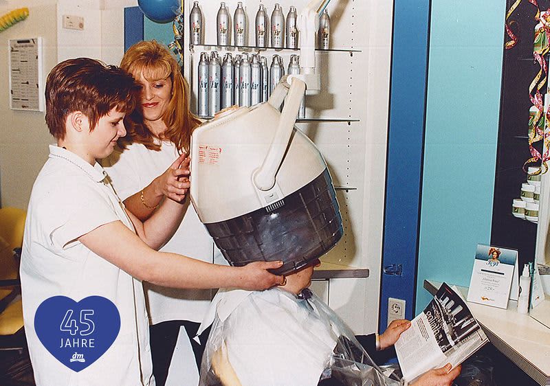 dm Geschichte Dienstleistungen Bild