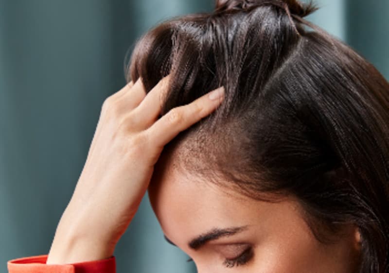 Volumen Puder verteilen