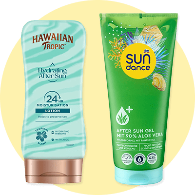 Eine grüne Flasche von Hawaiian Tropic mit der Aufschrift „Hydrating After Sun Lotion, 24 HR Moisturisation, Helps to preserve tan“ neben einer blauen Flasche von Sun Dance mit der Aufschrift „After Sun Lotion, Pflegt, Panthenol, Meeresduft, Extrakt der Hawaii-Acai-Beere“