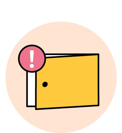 Eine stilisierte gelbe Tür mit einem schwarzen Türknauf, die leicht geöffnet ist, vor einem hellen, kreisförmigen Hintergrund, begleitet von einem roten Kreis mit einem weißen Ausrufezeichen in der oberen linken Ecke