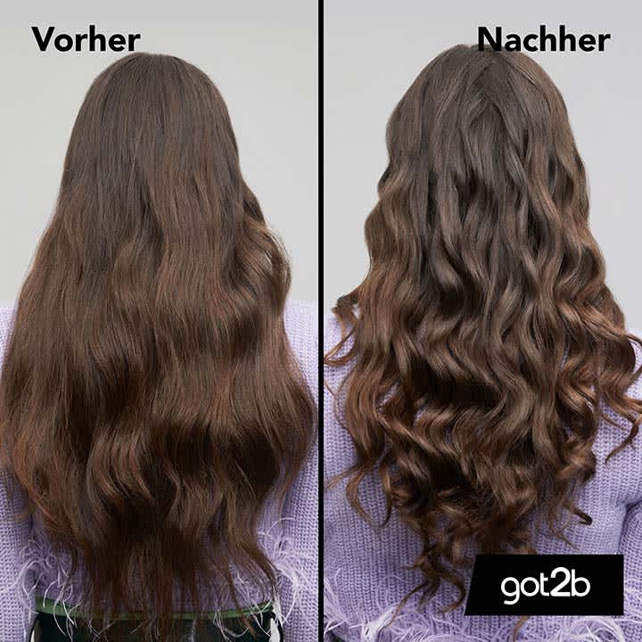 Links glattes, langes braunes Haar bis zur Brust, rechts dasselbe Haar mit definierten, glänzenden Locken, beide Bilder zeigen den Hinterkopf auf hellgrauem Hintergrund, die Person trägt einen hellvioletten Pullover