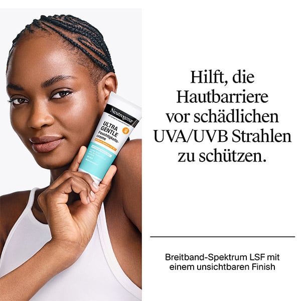 Frau hält eine Tube Sonnencreme der Marke Neutrogena mit sichtbarer Aufschrift „Ultra Gentle“, rechts Text: „Hilft, die Hautbarriere vor schädlichen UVA/UVB Strahlen zu schützen. Breitspektrum-Spektrum LSF mit einem unsichtbaren Finish“