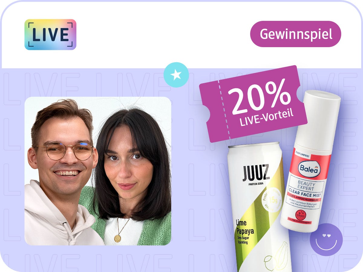 Die Moderatoren Julius und Luna lächeln in die Kamera, daneben JUUZ Proteinsoda in der Sorte Lime Papaya und Balea Beauty Expert Clear Face Mist sowie ein 20 % Coupon und Hinweis auf ein Gewinnspiel