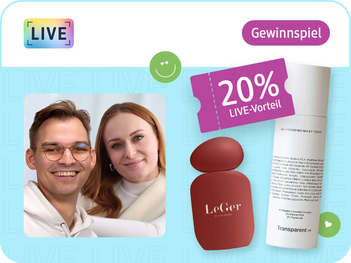 Die Moderatoren Julius und Fabienne lächeln in die Kamera, daneben Transparent Lab Toner Milky Hydrating und LeGer Signature Velvet Eau de Parfum Intense sowie ein 20 % Coupon und der Hinweis auf ein Gewinnspiel