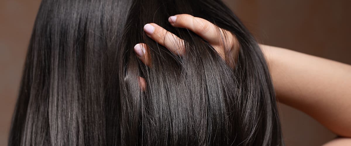 Schwarze Haare