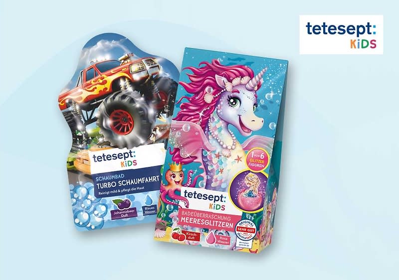 Zwei bunte tetesept KIDS-Badprodukte vor hellem Hintergrund: links eine längliche Verpackung mit Tiermotiven (Löwe, Giraffe, Elefant) und der Aufschrift „tetesept KIDS Badespaßmischung Safari-Abenteuer 1–6 Jahre“, rechts eine Beutelverpackung in Form eines Fußballers mit einem Jungen im roten Trikot, einem Fußball und der Aufschrift „tetesept KIDS Schaum-Bad Fussballfieber“ sowie das tetesept-Logo oben rechts