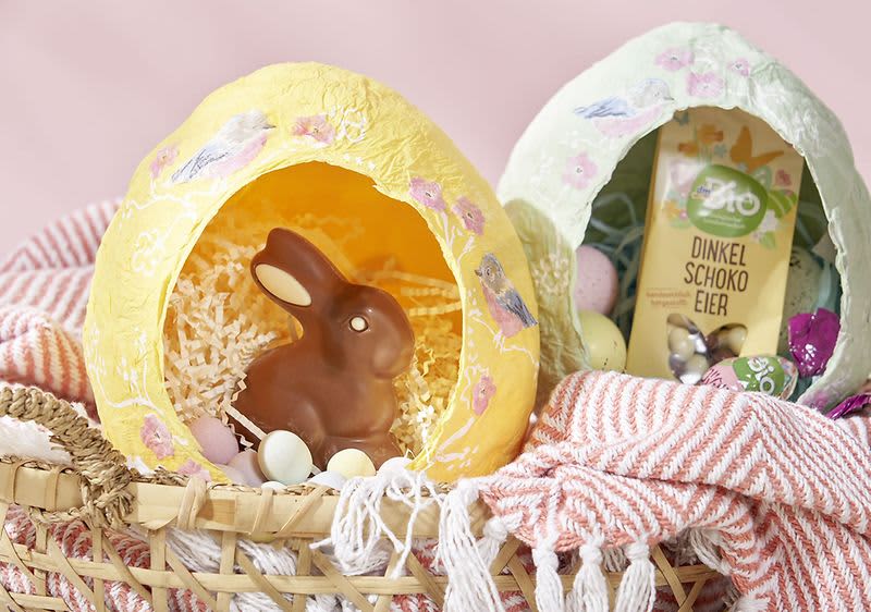 Osterei aus Pappmache