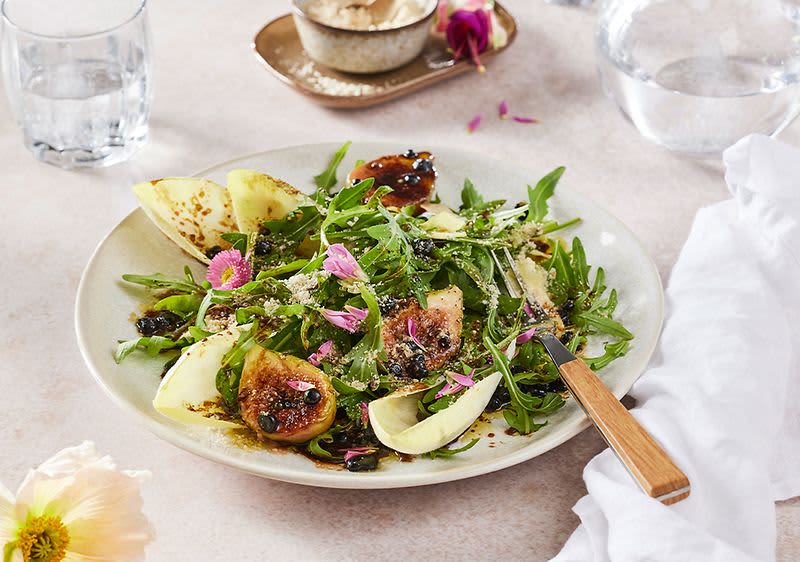Rucola mit gebratenen Feigen