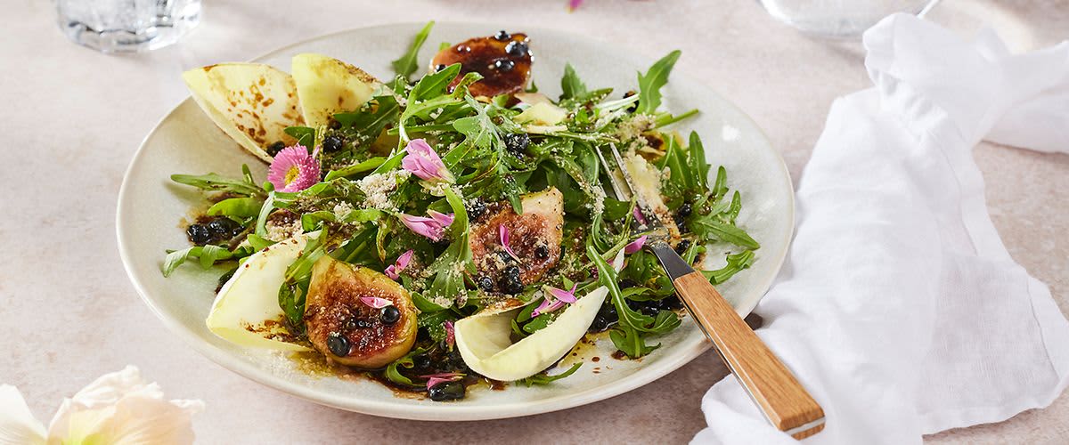Rucola mit gebratenen Feigen