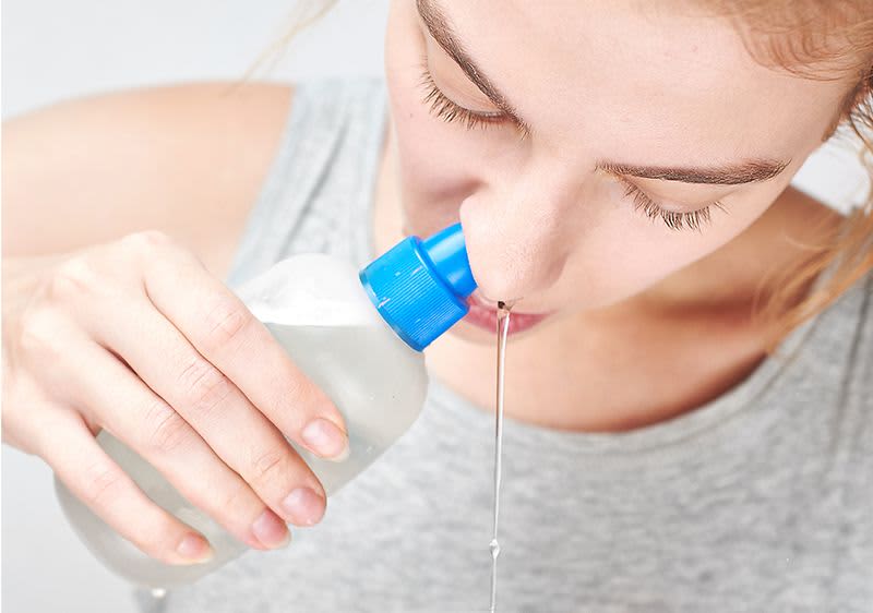 Nasendusche anwenden