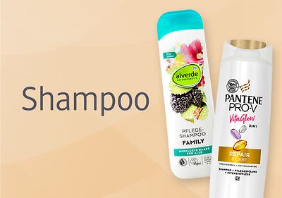 Zwei Shampooflaschen vor beigem Hintergrund