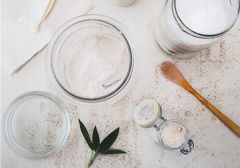 Wir zeigen Dir, wie Du Dein Deo einfach selber machst.