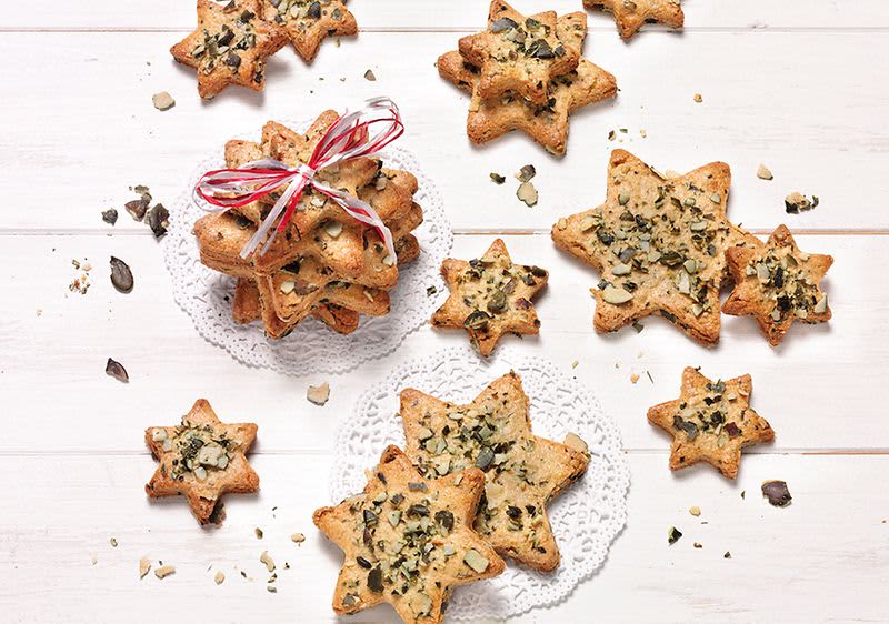 Vegane Dinkelsterne mit Kürbiskernen