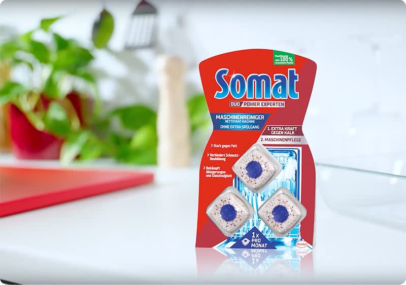 Hier geht's zum Anwendungsvideo wie du die Maschinenreiniger Tabs von Somat verwendest.