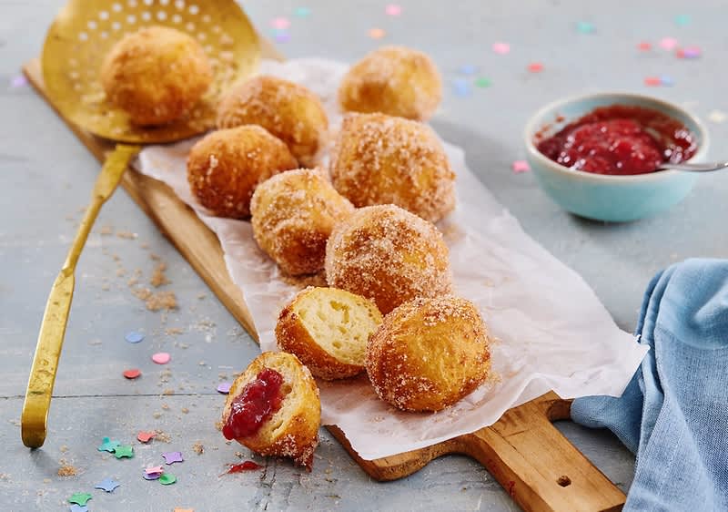 Quarkbällchen mit Erdbeermarmelade