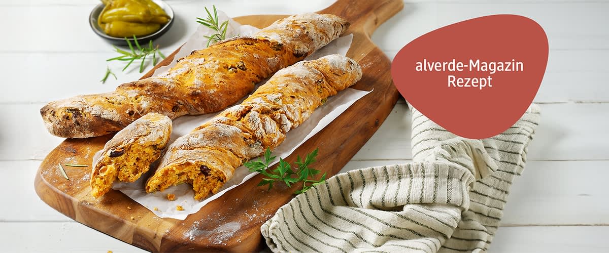 Tomaten-Wurzelbrot mit Oliven