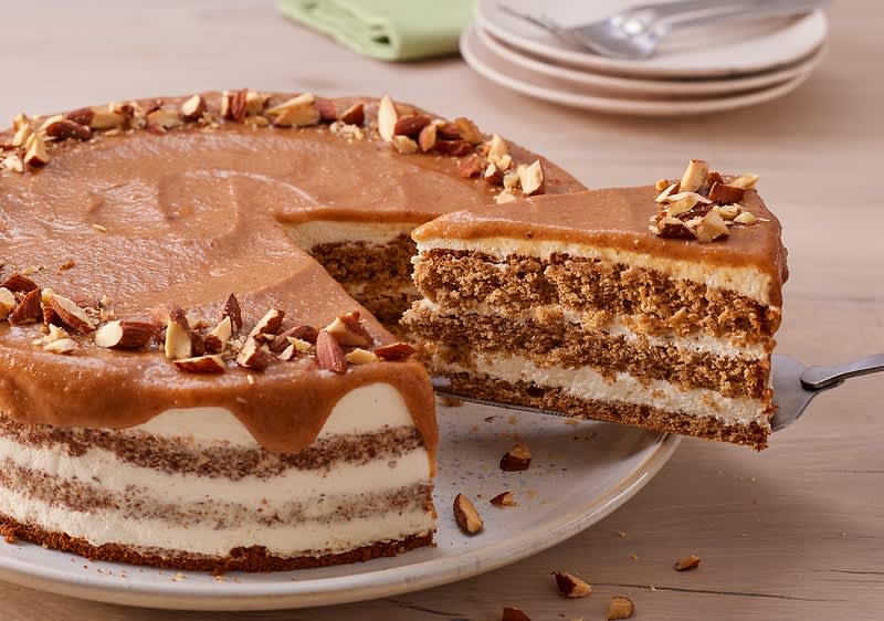 Zimttorte mit Dattelkaramell