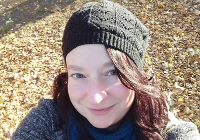 Sandra Scheffler lächelt in die Kamera