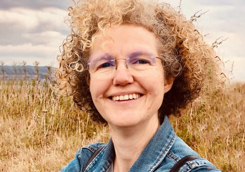 Stephanie Heinen lächelt in die Kamera