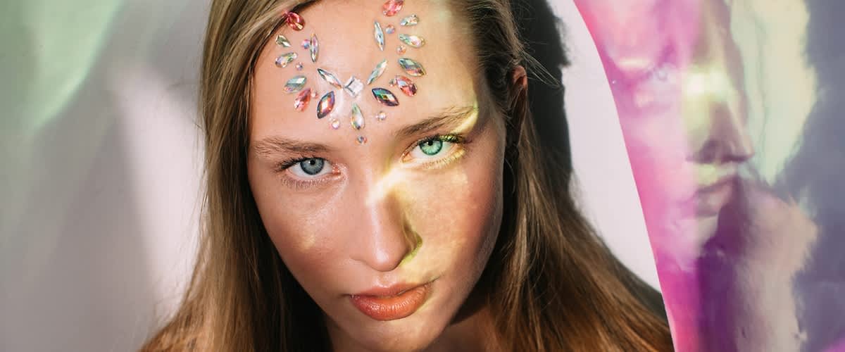 Glitzersteine Make-up